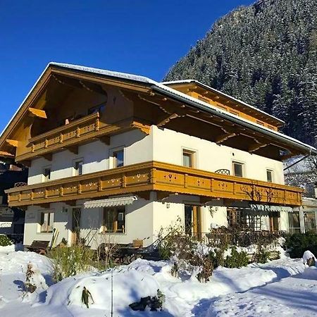Gaestehaus Elisabeth Bed and Breakfast Mayrhofen Eksteriør billede